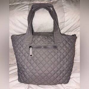 URBANFIT URBAN EXPRESSIONS PUFFER Breakaway Tote EUC